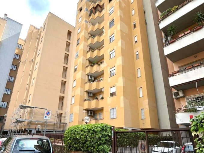 Appartamento Kant, Via Ferdinando Innocenti Roma Appartamento Kant, Via Ferdinando Innocenti Roma