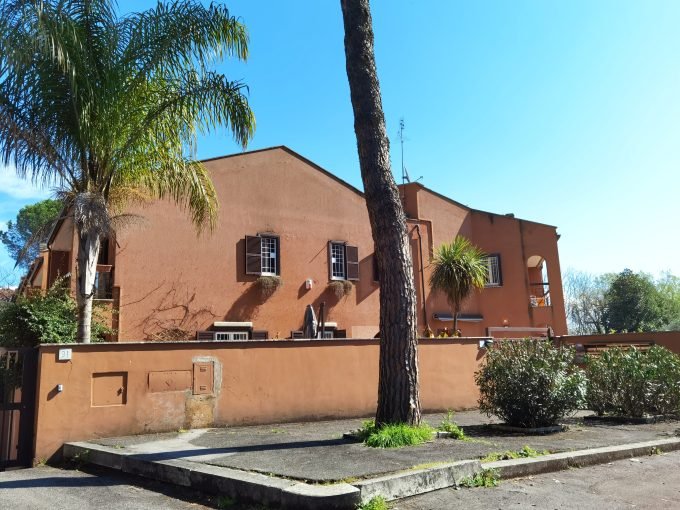 Villino a schiera Via Leonida Rech